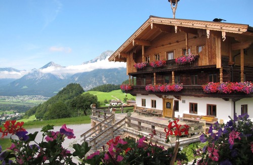 Brixlegg Apartment | Cozy vacation apartment in a quiet location with a wonderful view over the Inn Valley