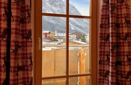 Ehrwald Apartment | Cozy vacation apartment for 2 - 6 people with sauna and ski room in the house