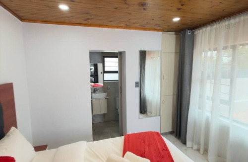 Edenvale Bed & Breakfast | Cozy Villa Lodge