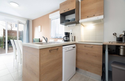 Serignan Villa | Cozy Villa Steps from the Beach