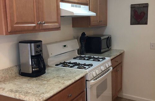 Wallkill House | Cozy Wallkill Inn family home.