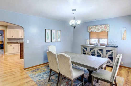 Algoma House | Cozy Wisconsin Abode: Walk to Lake Michigan!