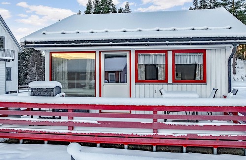 Atna House | Cozy wooden cottage on the river Glomma.