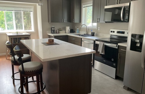 Woodway Apartment | Cozy Work or Play ADU in Edmonds
