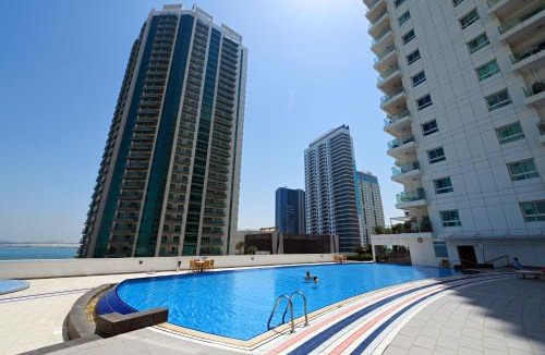 Abu Dhabi Apartment | CozyCorner - Gym & Pool Access - Reem Island