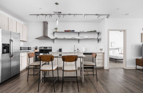 Downtown Indianapolis Apartment | CozySuites 2BD Bottleworks Indianapolis #2