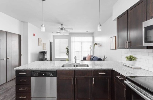 Indianapolis Apartment | CozySuites at Notch
