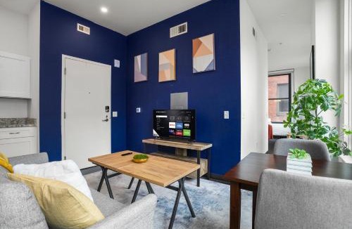 Cultural District Apartment | CozySuites at William