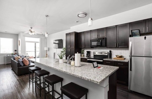 Indianapolis Apartment | Cozysuites Spacious 2BR next to Whole Foods