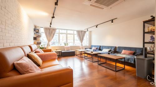 Downtown Singapore Hostel | CoZzzee Hostel