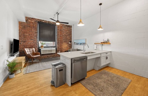 Duluth Apartment | Craft District Apt w/Gym & Coffee Shop 223