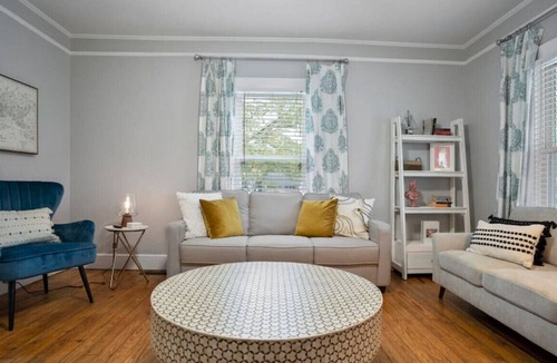 Sans Souci House | Craftsman @ Cherrydale- Walk to Swamp Rabbit GVL