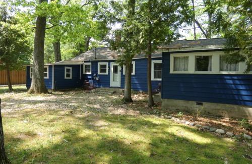 Alden House | Cranberry Cottage on Torch Lake