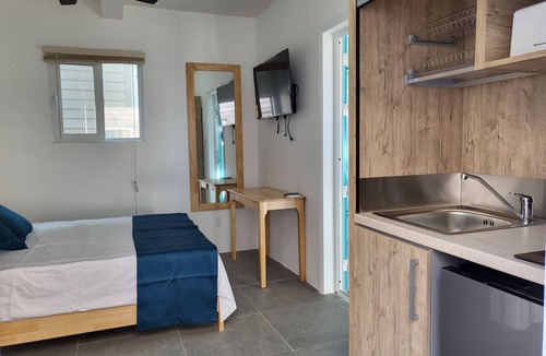 Mamora Bay Resort | Crawlbay Suites
