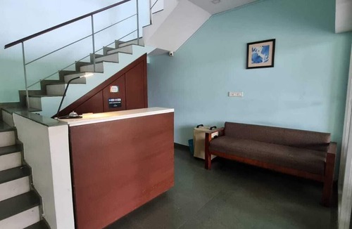 Chithirapuram Hotel | Crayons Guest House