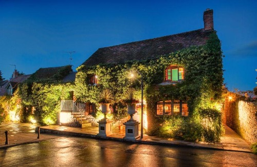 Stadhampton Hotel | Crazy Bear Stadhampton
