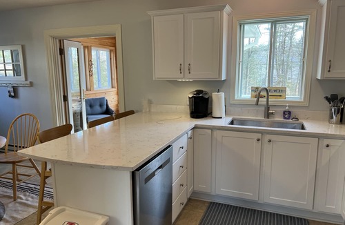 York Beach House | Create Memories only 10 min walk to Long Sands beach.