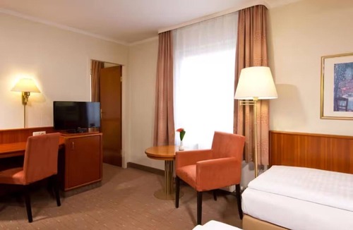 Schwarzheide Hotel | Create Unforgettable Memories in Your Next Favorite Getaway! Pets Are Welcome!