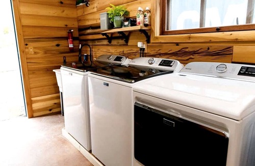 Lupton City House | Creative Cabin Rental in Tennessee, for Unforgettable Family Getaways to Nature