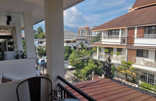 Su Thep Apartment | Creativitea2 Airpurifier Pet-ok mtn view balcony