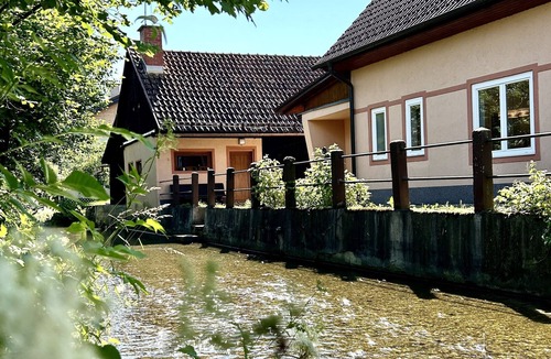 Mozirje Apartment | Creeekside House K