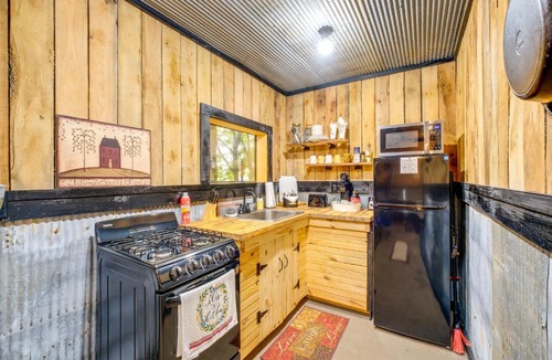 Powell Apartment | Creek Access & On-Site Trails: Serene Ozark Cabin