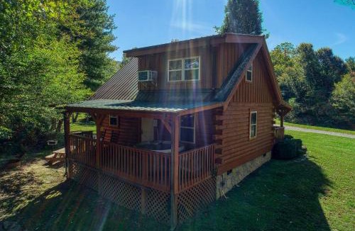 Cosby Ski Chalet | Creek Heaven