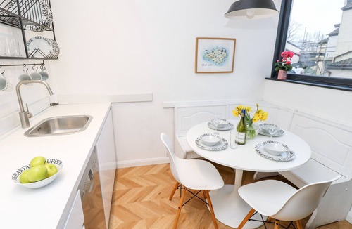 Ryde Cottage | Creek Lodge