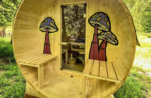 Longview Apartment | Creek-Side Camping in a Classic - Unique Northwest Vacation Rentals