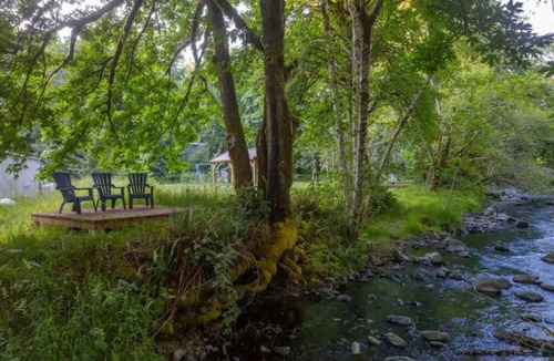 Longview Apartment | Creek-Side Camping in a Classic - Unique Northwest Vacation Rentals