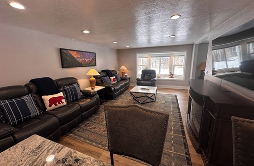 Crested Butte South House | Creek Side Getaway