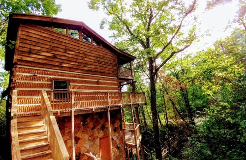 Smoky Mountains House | Creek Song