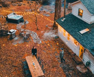 Cuddebackville House | Creekfront Cabin Sauna & Hot Tub Hikers Hollow