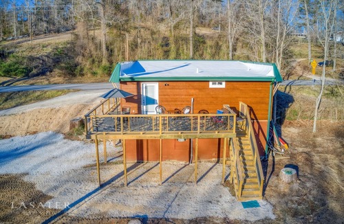 Marble Falls Cabin | Creekside 2-bedroom cabin near the Buffalo River in enchanting Marble Falls