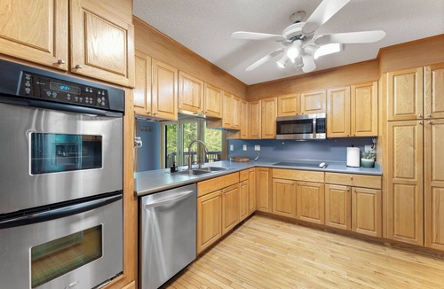 Candler House | Creekside 4BR w/Firepit - 5 Min to Sports Park - 10 Min to Downtown Asheville