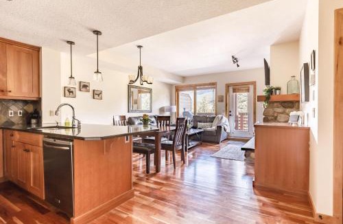 Canmore House | Creekside at Rundle Cliffs Lodge