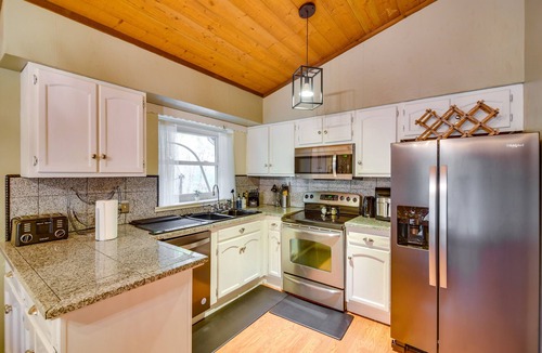 Downieville-Lawson-Dumont Cabin | Creekside Cabin: Easy Access to i-70 & Slopes!