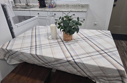 Mount Vernon Apartment | Creekside Cottage. Great deck! Private!