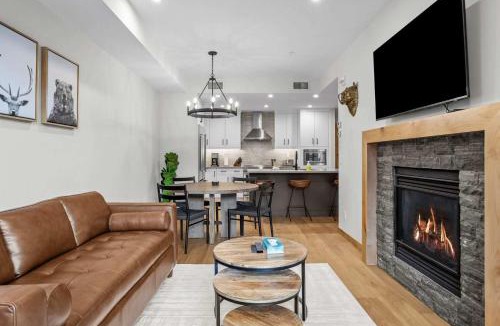 Canmore Apartment | Creekside Cove in Spring Creek