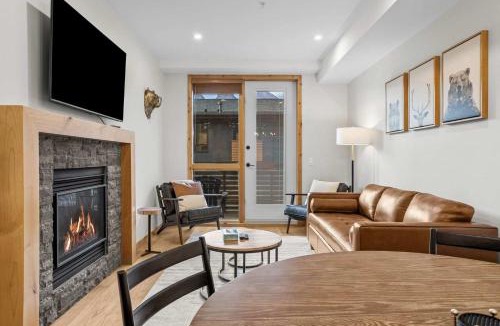Canmore Apartment | Creekside Cove in Spring Creek