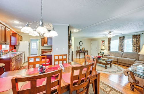 Topton House | Creekside Haven w/Fire Pit Near Nantahala River