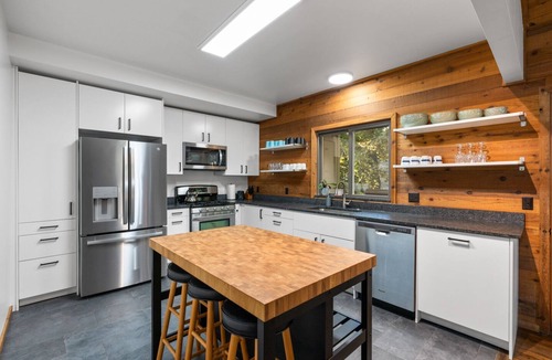 Mount Olympus House | Creekside Home with Hot Tub Near Ski Resorts