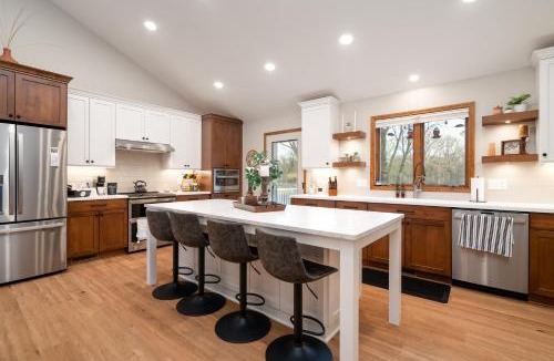 Minnetonka House | Creekside Lodge