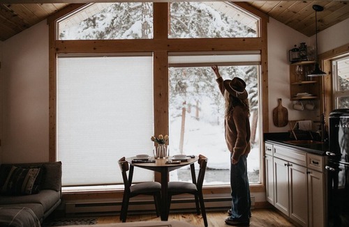 Aspen Cabin | Creekside Maroon Bells Cabin at T-Lazy-7 Ranch, 5 Min to Maroon Bells & Highlands, 10 to Aspen