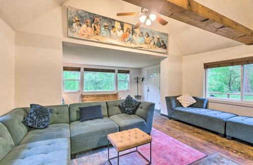 Morrison House | Creekside Morrison Cabin ~ 9 Mi to Red Rocks Park!