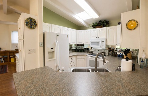 Hermosa House | Creekside Retreat with Yard, Close to Downtown and Ski, Dog Friendly