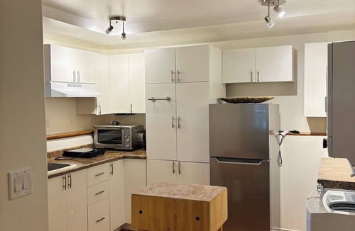 Pender Island House | Creekside suite on Pender Island. Short walk to lake and ocean! Short term stay.