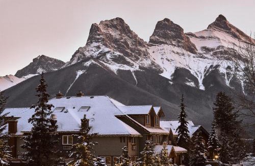 Eagle Terrace Hotel | Creekside Villa