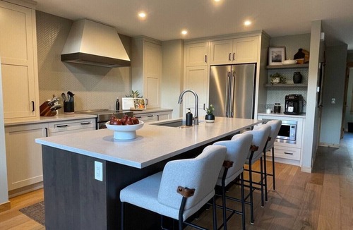 Canmore Villa | Creekside Villa | Luxury Townhouse | Hot Tub