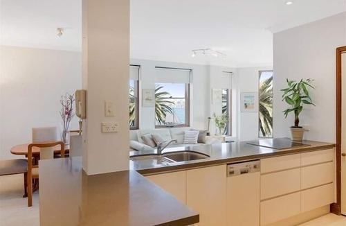 Cremorne Point Apartment | Cremorne Point- CP302 Wulworra Avenue - Stunning 2BR with Iconic Harbour Views on Cremorne Point